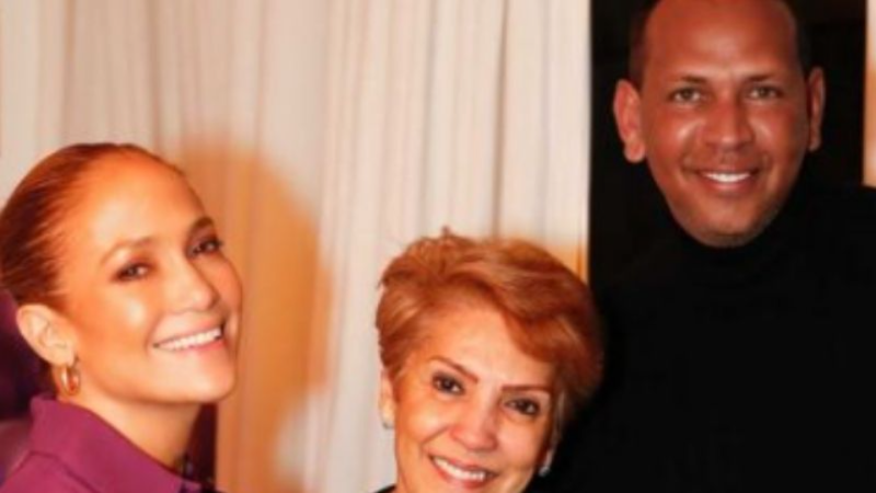 It's Officially Over For Jennifer Lopez And Alex Rodriguez
