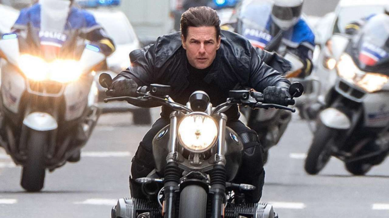 Tom Cruise Strictly Forbidden to Grin While Performing Stunts