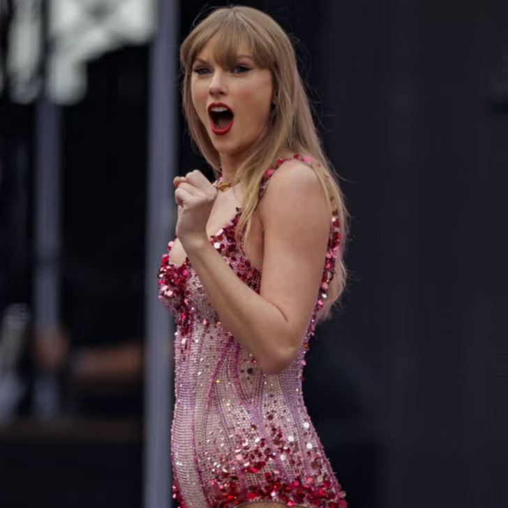 Taylor Swift Wins Hearts in Warsaw with Polish Phrases During Eras Tour